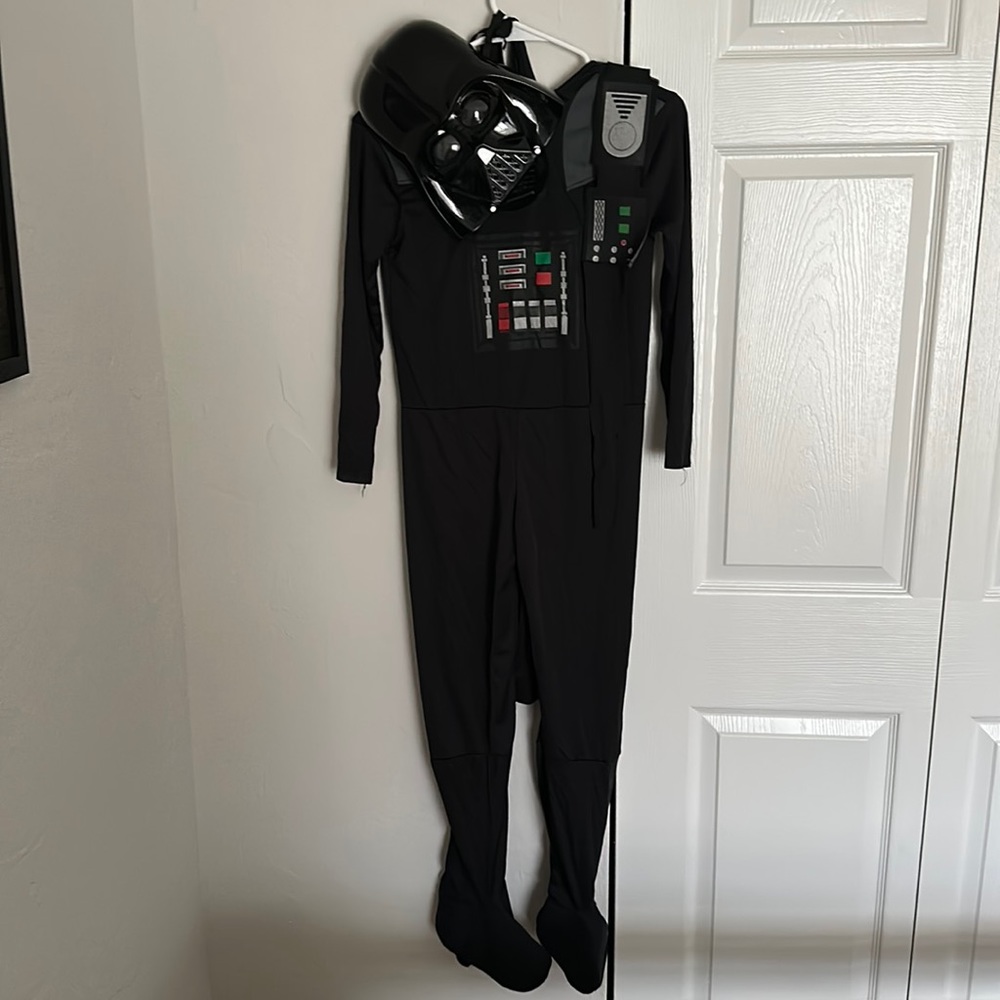 Use Darth Vader costume kids Halloween